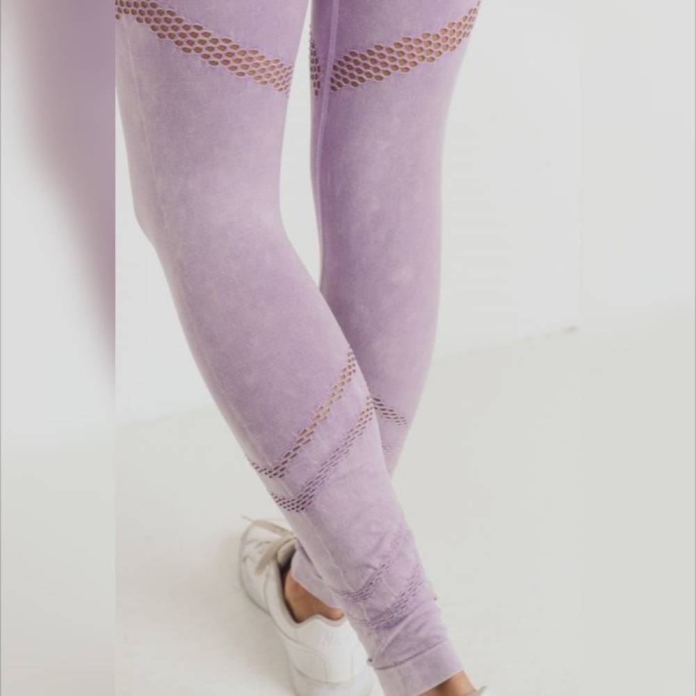 Perforation Highwaist Mineral Wash Seamless Leggin - Picture 2 of 7
